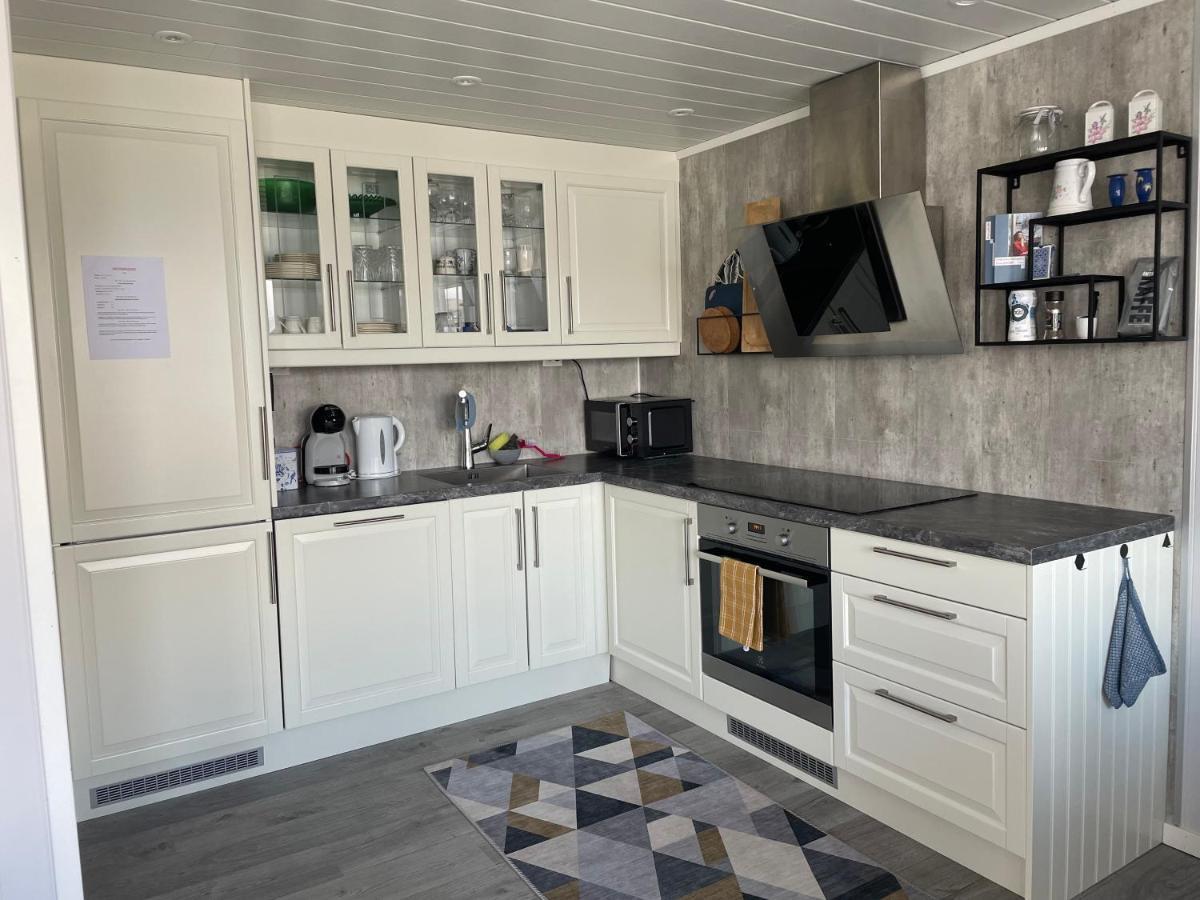 Luxurious Cabin By The Waterfront ليكنيز المظهر الخارجي الصورة