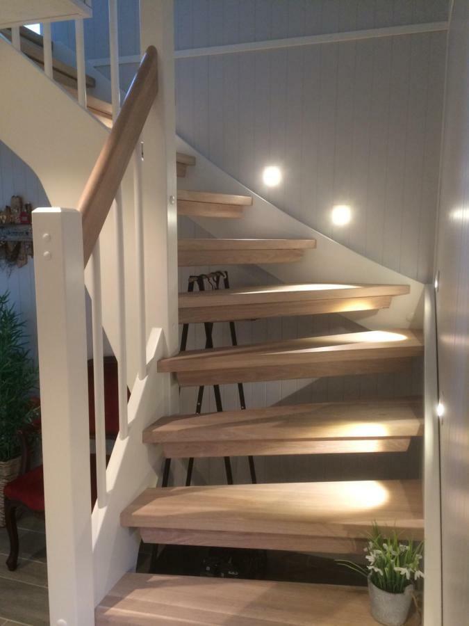 Luxurious Cabin By The Waterfront ليكنيز المظهر الخارجي الصورة